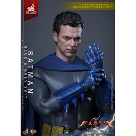 The Flash Movie Masterpiece Action Figure 1/6 Batman (Blue & Grey Suit) Limited Edition Hot Toys Exclusive 30 cm