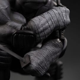Teenage Mutant Ninja Turtles Art Scale Statue 1/10 Leonardo Black and White Variant 26 cm Techbox exclusive