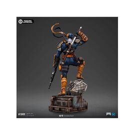DC Comics Series #9 Art Scale Statue 1/10 Deathstroke 26 cm