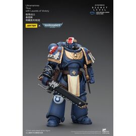 Warhammer 40,000 Action Figure Ultramarines Titus with Laurels of Victory 13 cm