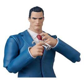 DC Comics MAFEX Action Figure Clark Kent (Batman: Hush Ver.) 16 cm