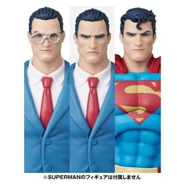 DC Comics MAFEX Action Figure Clark Kent (Batman: Hush Ver.) 16 cm