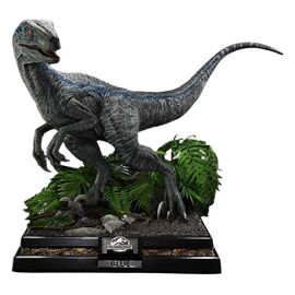 Jurassic World: Fallen Kingdom (Film) Legacy Museum Collection Statue 1/2 Blue 88 cm