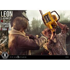 Resident Evil 4 Ultimate Premium Masterline Series Statue 1/4 Leon S. Kennedy vs. Chainsaw Villager 76 cm