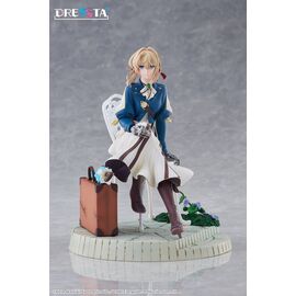 Violet Evergarden Dressta PVC Figure Violet Evergarden 17 cm