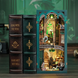BOOK NOOK KIT - DIY - Darkness Common Room - 150pc + LED Light
