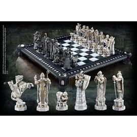 HARRY POTTER - The Final Challenge Chess Set