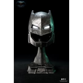 BATMAN V SUPERMAN - Armored Batman Helmet - Replica 1/1