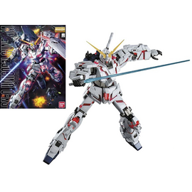GUNDAM - Model Kit - Master Grade - Unicorn Gundam - 18 CM
