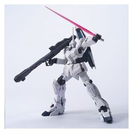 GUNDAM - HGUC Unicorn RX-0 Unicorn Mode - Model Kit