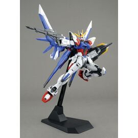 GUNDAM Build Fighters - Model Kit - MG 1/100 - Strike Gundam Full Pack