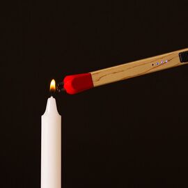 Kikkerland - Matchstick Flameless Lighter - 8 x 0.5 x 0.5 / Gadgets