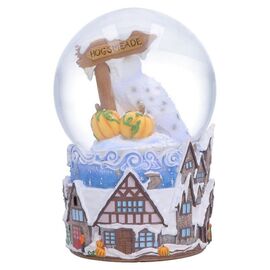 Harry Potter - Hogsmeade Village Snow Globe / Fan Shop and Merchandise