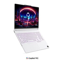 Lenovo Legion 5 15AGP11 Ryzen AI 7 450 15.3" WQXGA OLED 500 nits 165 Hz Glossy 16 GB DDR5 5600 512 GB SSD GeForce RTX 5060 8 GB 5.0 MP + IR 80 Wh Windows 11 Glacier White