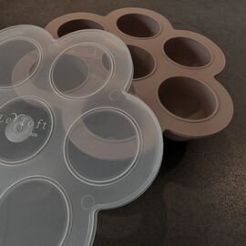Le Toft - Freezer Form - Cappuccino - 7 compartments - 19.5 × 5 × 21 cm / Baby and Children