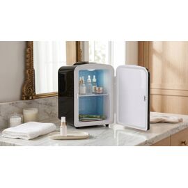 ELLE Home ESDAF101BKEU 4L Mini Fridge, Black