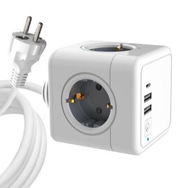 MicroConnect - 4 Way Schuko, 2 USB A Ports, 1 USB-C Port, Power Cube - With 1,5m Cable / Electronics