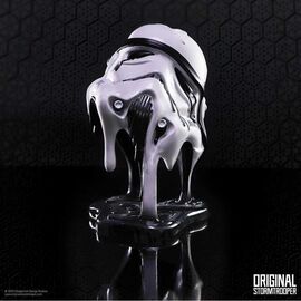 Stormtrooper Too Hot To Handle / Fan Shop and Merchandise - Statues - Collectibles - Techbox