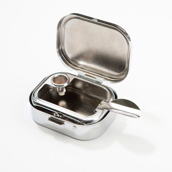 Mountains On The Go Ashtray / Gadgets