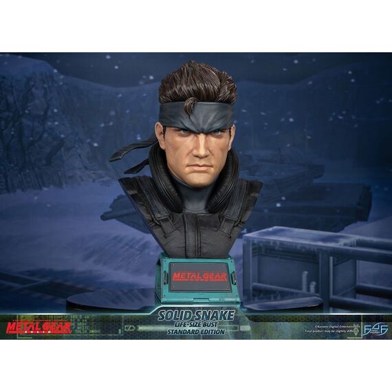 Metal Gear Solid (Solid Snake Life-Size Bust) RESIN Statue / Fan Shop and Merchandise |  Techbox