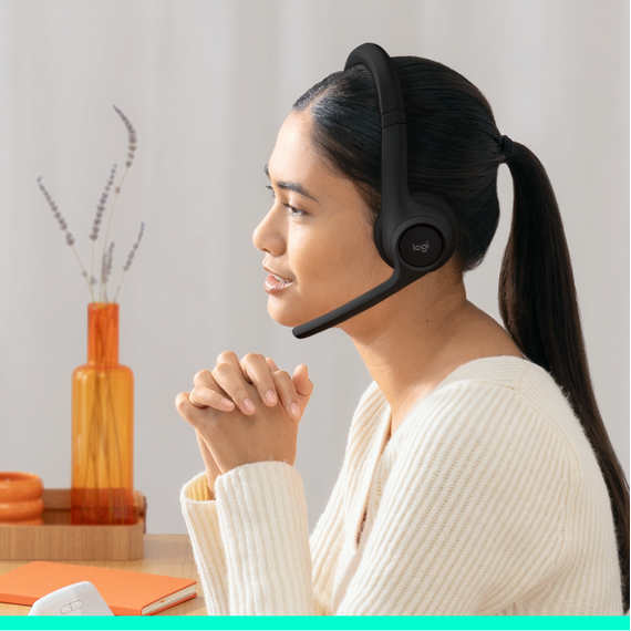 Logitech - Zone 300 wireless headset / Electronics