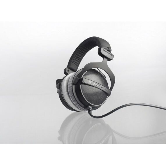 Beyerdynamic DT 770 PRO 250 Ω - closed studio headphones | Techbox