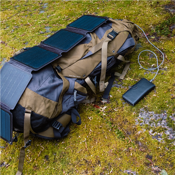 Aqiila - Sunbird P21 - Foldable solar charger with USB-C port / Electronics - Αταξινόμητα -  - Techbox