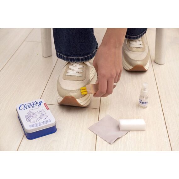 Sneaker Cleaning Kit (CD149) / Gadgets