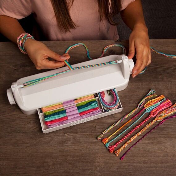 Loopdedoo - Kids Bracelet Maker Kit / Toys |  Techbox