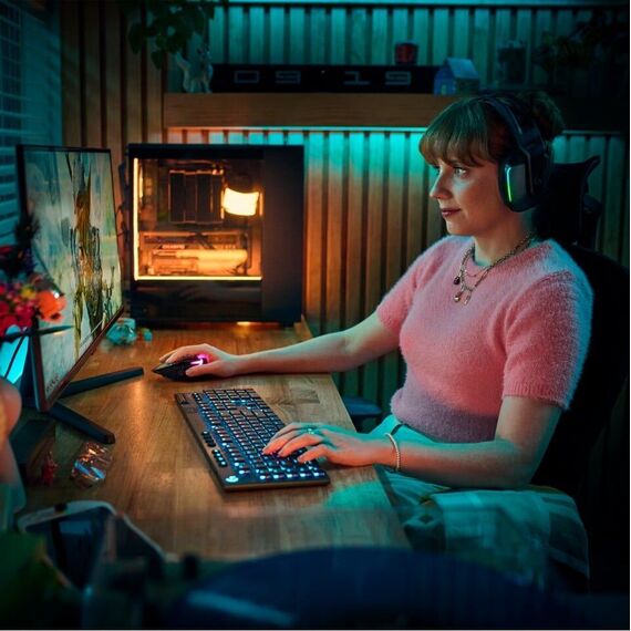 Logitech - G915 X LIGHTSPEED Low-Profile Wireless Gaming Keyboard / Computers