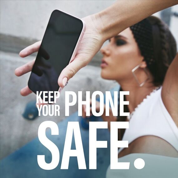 PanzerGlass - SAFE - Screen Protection Privacy - iPhone 16 Pro Max - Ultra Wide Fit / Electronics