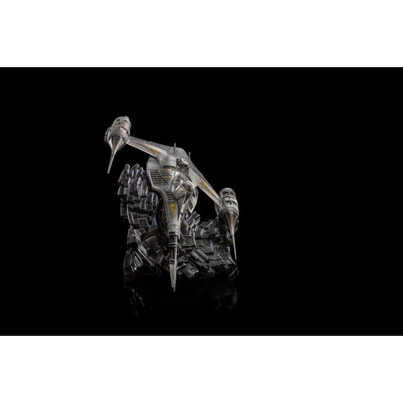 Star War - Mando's N-1 Starfighter Statue Demi Scale 1/20 / Fan Shop and Merchandise - Statues - Collectibles - Techbox