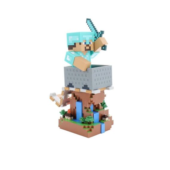 Cable Guys - Minecraft: Steve In Diamond Armour R.E.S.T / PlayStation 5 | Techbox