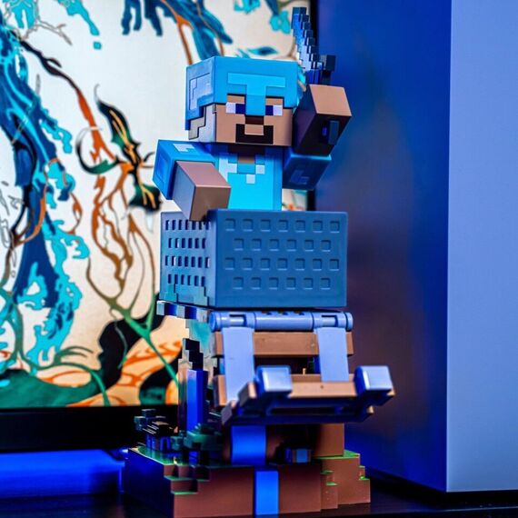 Cable Guys - Minecraft: Steve In Diamond Armour R.E.S.T / PlayStation 5 | Techbox