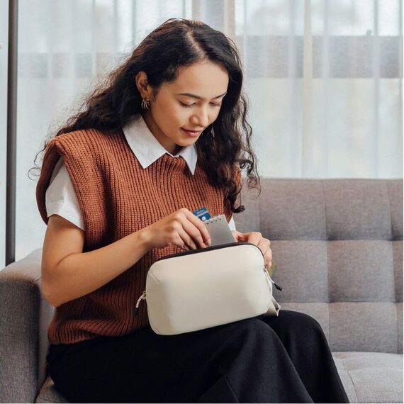 Orbitkey - Urban Sling Mini (2L) - Stone / Gadgets