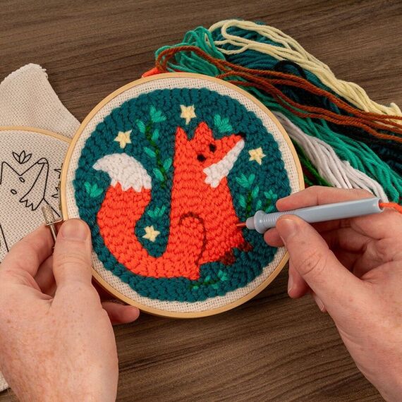Kikkerland - Fox Punch Needle - (GG273) / Toys