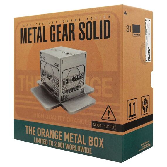 Metal Gear Solid 2 Replica Cardboard Box / Fan Shop and Merchandise - Replicas - Collectibles - Techbox