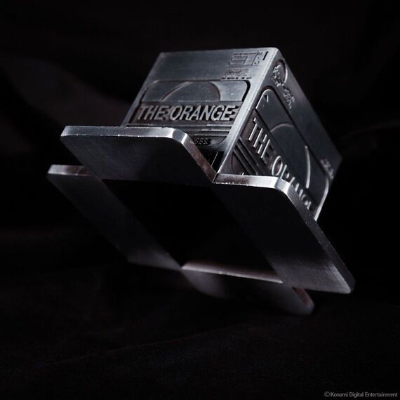Metal Gear Solid 2 Replica Cardboard Box / Fan Shop and Merchandise - Replicas - Collectibles - Techbox