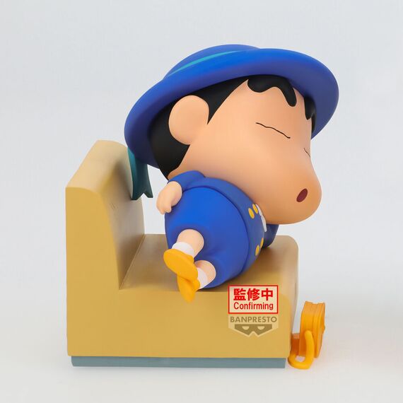 Crayon Shinchan Shinnosuke Nakayoshi Memories figure 7cm |  Techbox