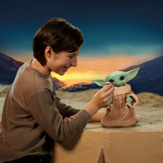 Star Wars Mandalorian Baby Yoda The Child Animatronic electronic figure |  Techbox