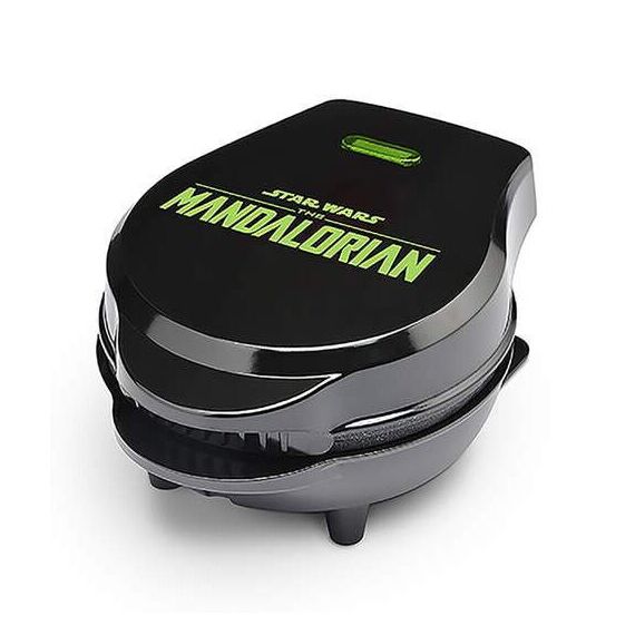 Star Wars The Mandalorian Mini Waffle machine