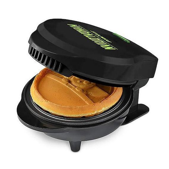 Star Wars The Mandalorian Mini Waffle machine