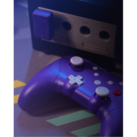Retro-Fighters - BattlerGC 2.4G Controller - Purple / Video Games and Consoles