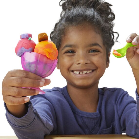 Play-Doh Multicoloured ice cream parlour