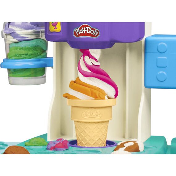Play-Doh Multicoloured ice cream parlour