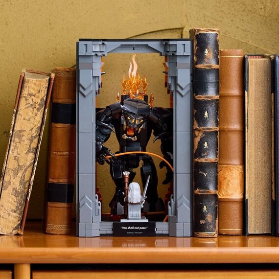 LEGO Icons - The Lord of the Rings: Balrog™ Book Nook (10367) / Toys |  Techbox