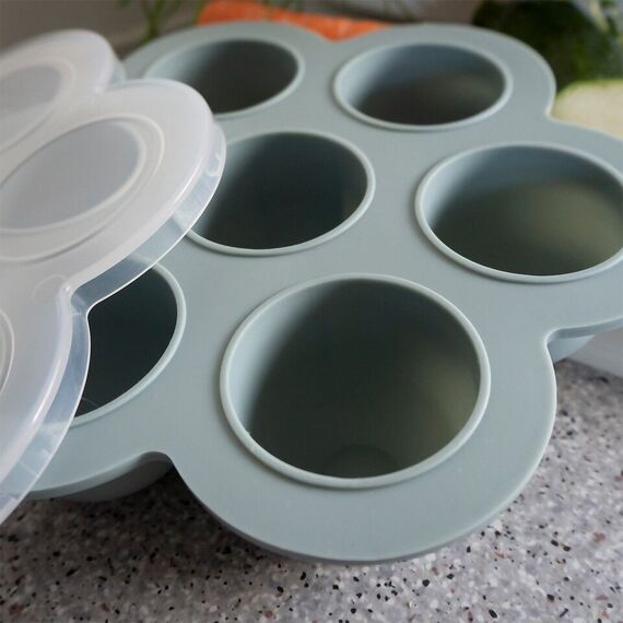 Le Toft - Baby Food Freezer Cubes - Smokey Green - 75 ml per compartment / Baby and Children