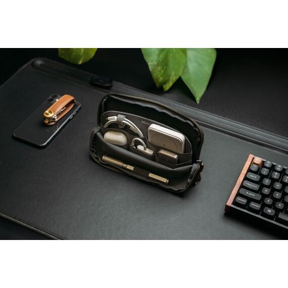 Orbitkey - 2-in-1 Tech Pouch - Olive / Gadgets