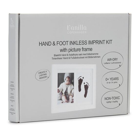 Vanilla Copenhagen - Hand & Foot Imprint - Black - 20,4 x 26,4 x 1,5 cm (MEMO7023) / Baby and Children