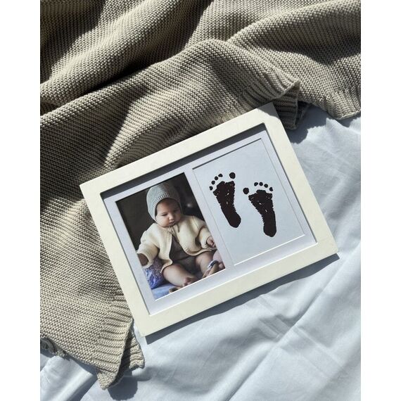 Vanilla Copenhagen - Hand & Foot Imprint - Black - 20,4 x 26,4 x 1,5 cm (MEMO7023) / Baby and Children